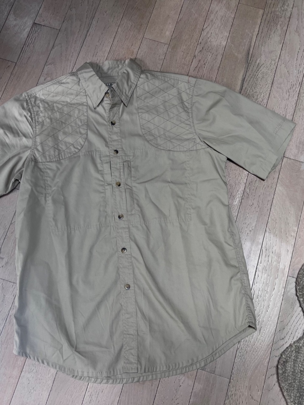 L.L bean mens vintage hunting shooting padded shoulder button up shirt med.